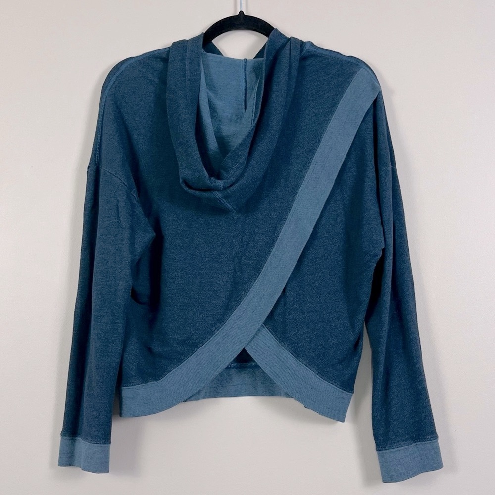 Sundry Merra Cross Back Hoodie Pullover in Navy Medium